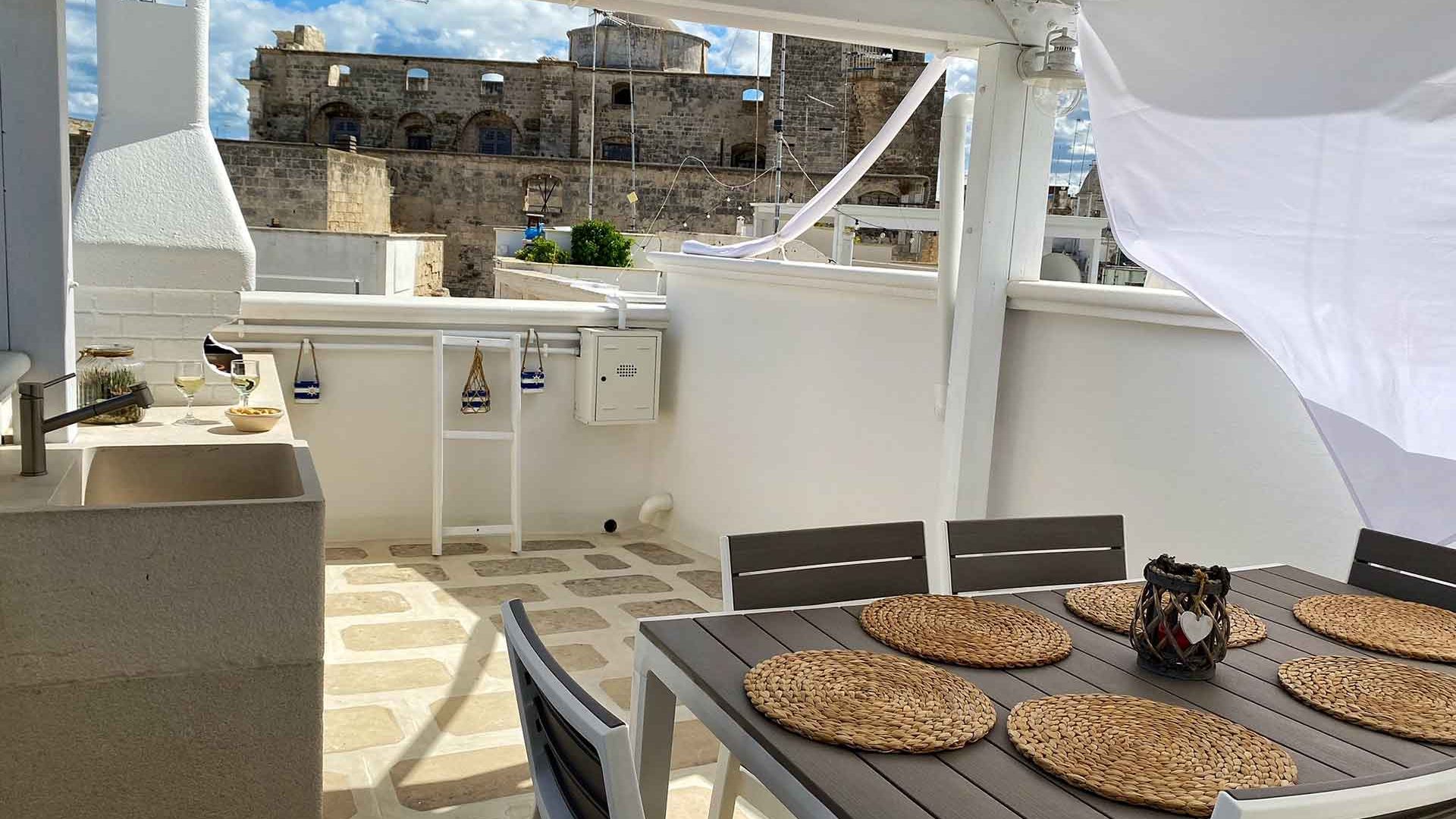 2donna-lucrezia-pugliamiapartments-monopoli