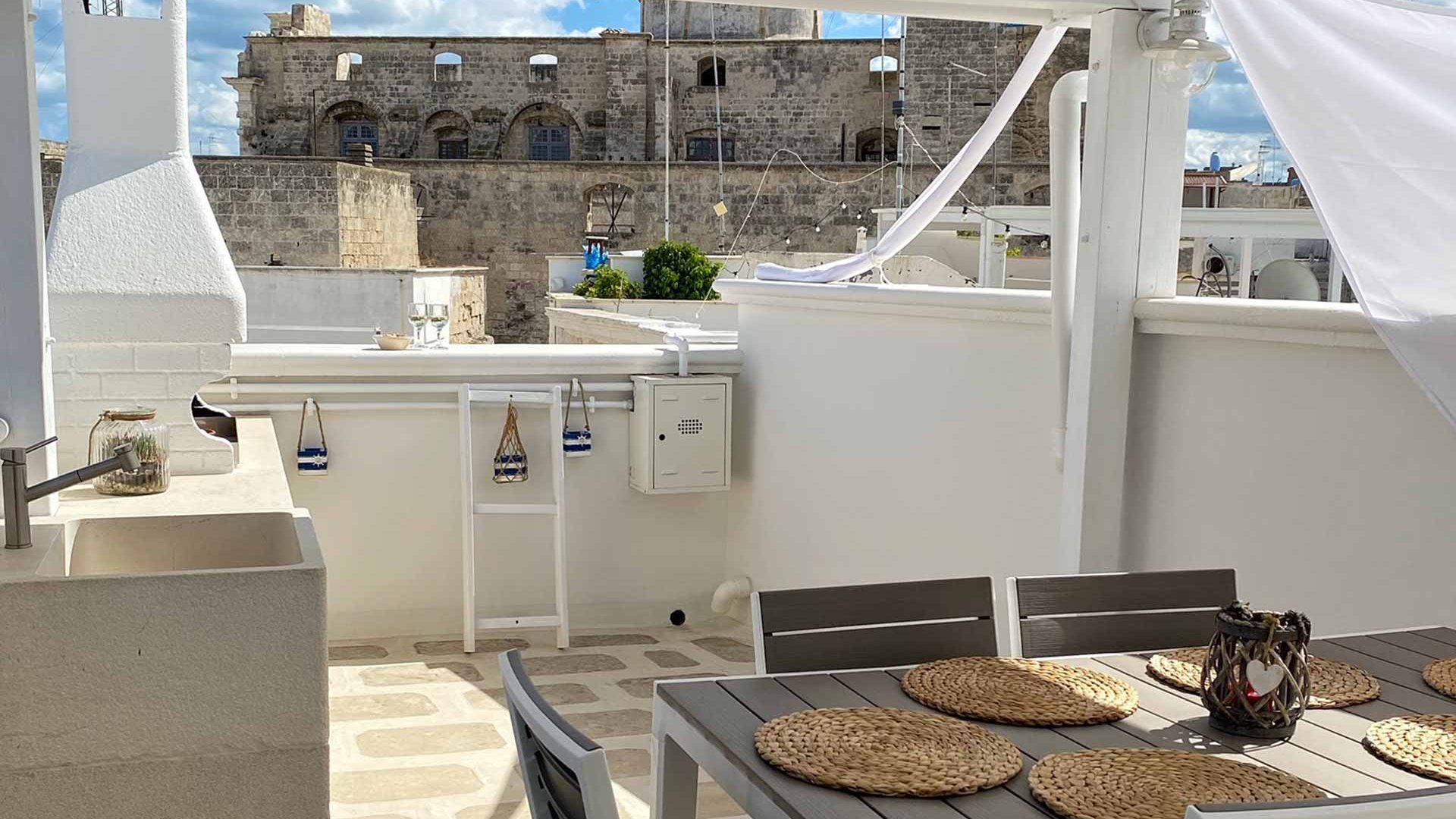 8donna-lucrezia-pugliamiapartments-monopoli